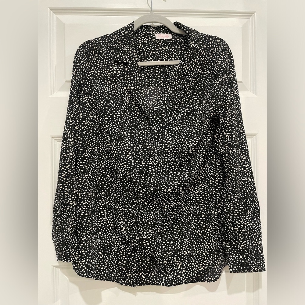 Pink Lily- Black w/ White- Button Down- Size Small